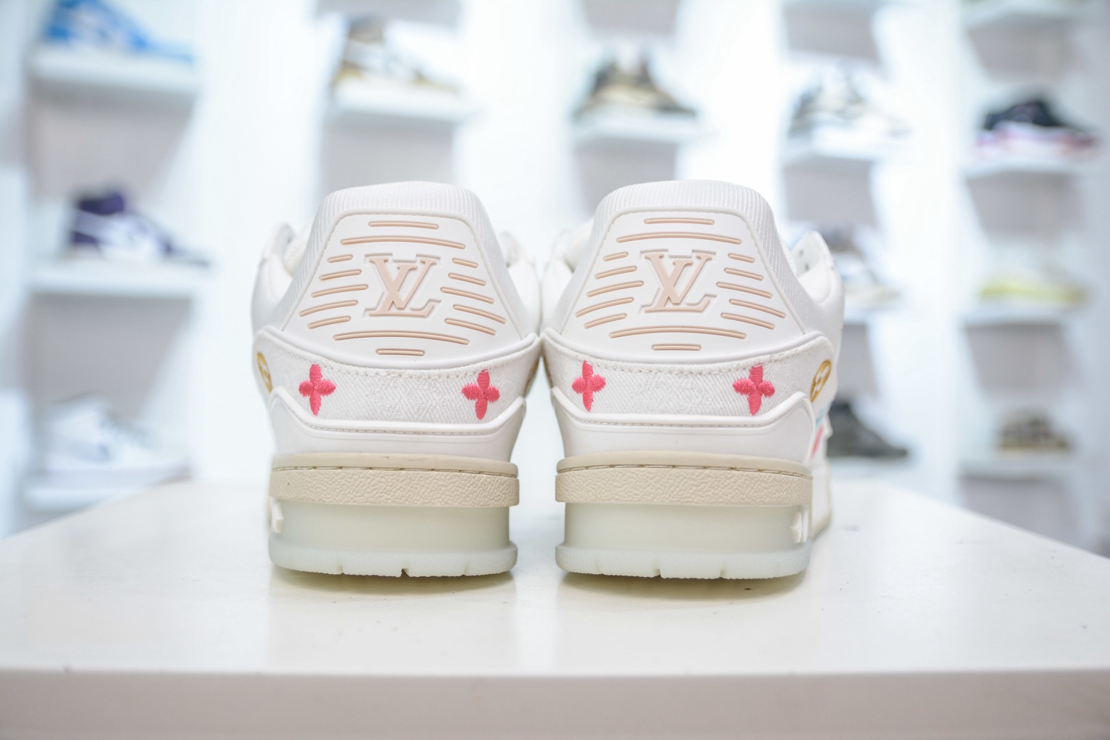Louis Vuitton Trainer lv時裝走秀運動鞋板鞋  SIZE：36 37 38 39 40 41 42 43 44 45