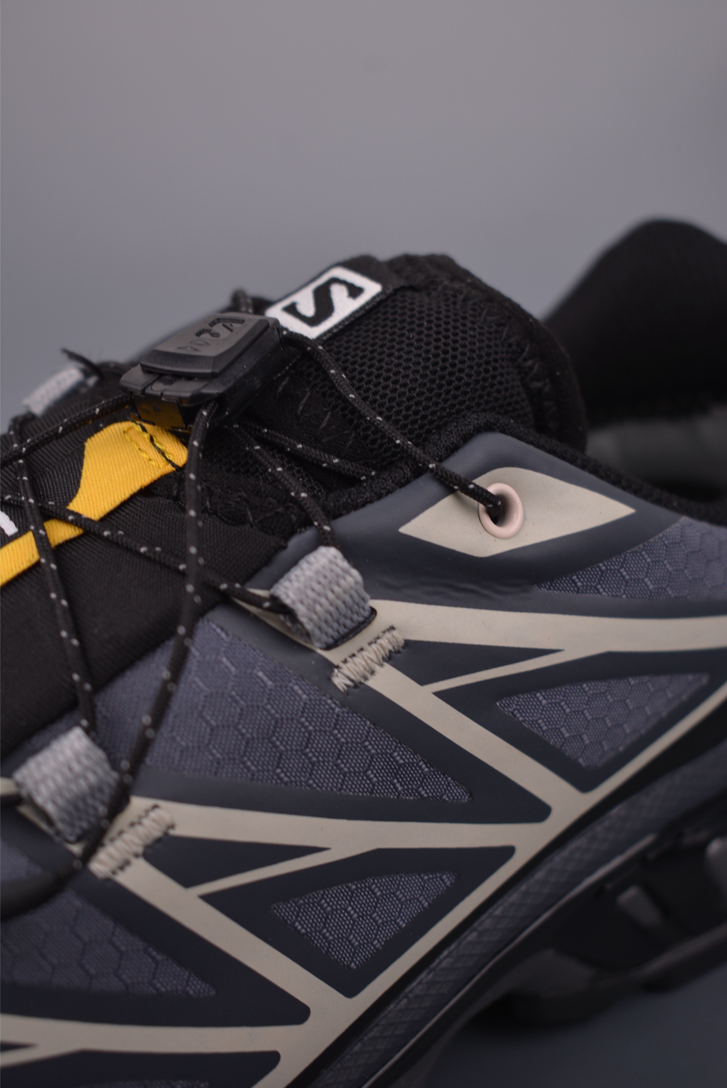 薩洛蒙 XT-6 GTX
探索者系列 
潮流越野機能戶外休閒運動跑步鞋
官方貨號: 4745063422
尺碼：36 36.5 37 38 38.5 39 40 40.5 41.5 42 42.5 43 44 45 
