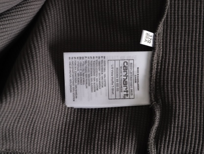 🔝Carhartt 卡哈特 華夫格洗長袖T恤 
定織定染華夫格面料 面料特殊性很大縮水性以及版型都需要考慮在內 控制的縮率都是經過3道工序 第一道面料洗水 第二道面料烘乾 第三道酵素洗 三道後的控制縮率幾乎已經達到最佳狀態
尺碼：S-XL
