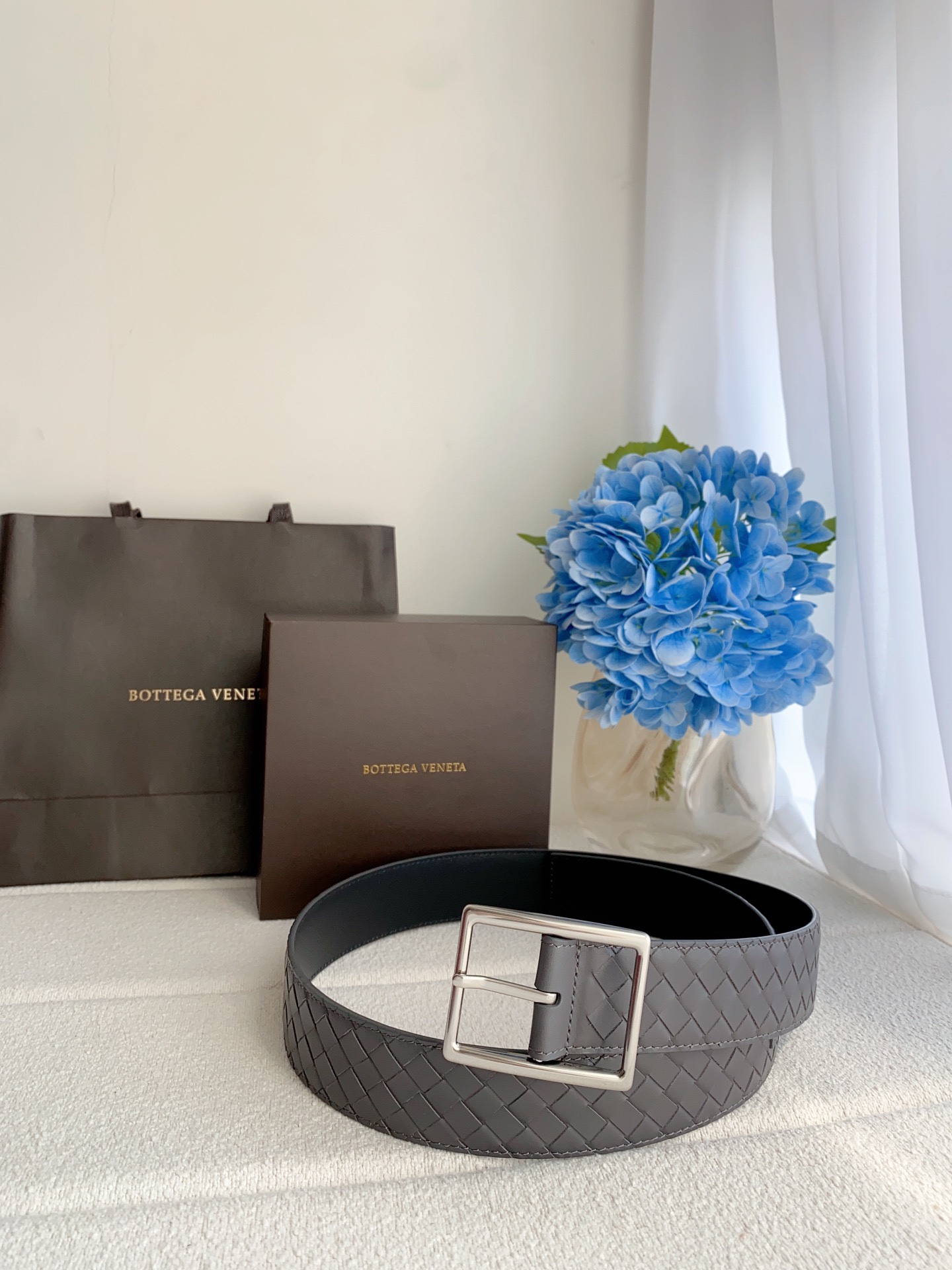 BV寶碟家，原單正品級 獨家進口小牛🐂皮， 工藝定制 ，手感極佳，完美極致。4.0cm