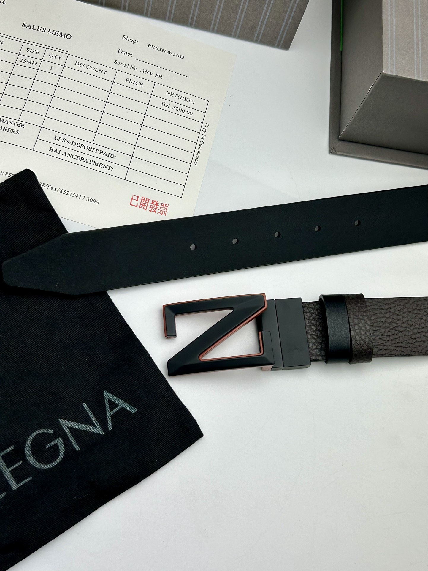 傑尼亞【Zegna】何謂當代男士 活動造型 系列，新款純銅旋轉Z字扣，雙面可用 隨心搭配，寬3.5cm，男士風尚的全新概念.