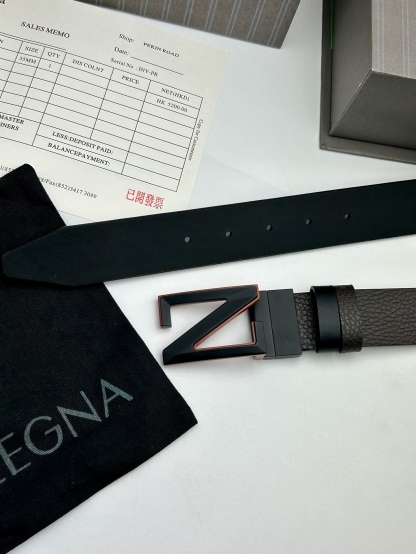 傑尼亞【Zegna】何謂當代男士 活動造型 系列，新款純銅旋轉Z字扣，雙面可用 隨心搭配，寬3.5cm，男士風尚的全新概念.