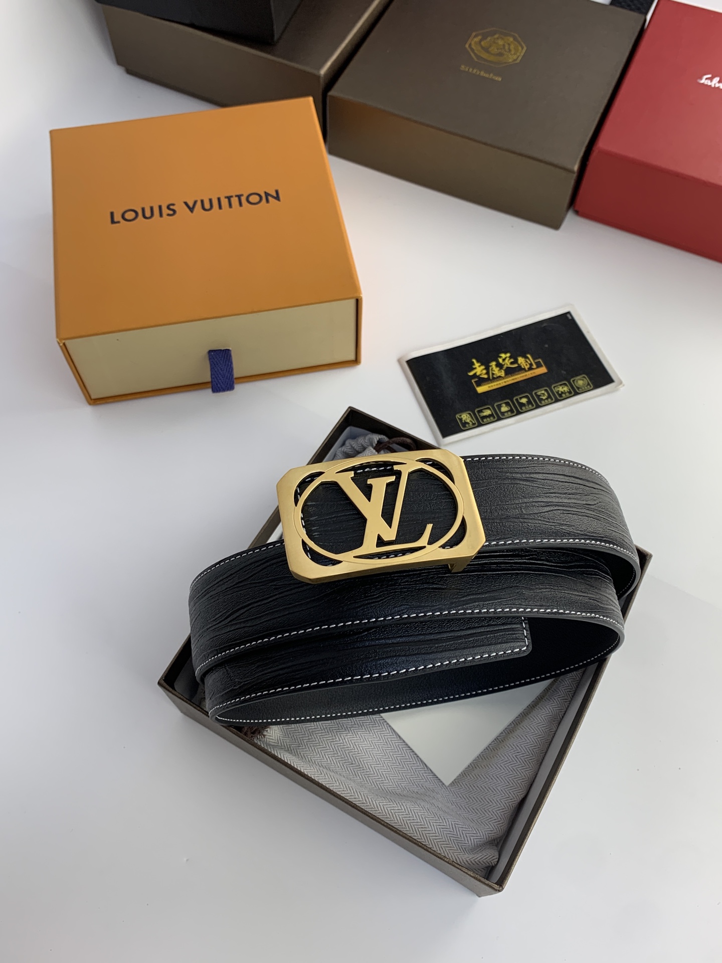 【L家】原單 專櫃新款黑色小牛皮腰帶，寬度3.8cm，內襯小牛皮，搭配專櫃新款鋼扣.工藝精湛、手感柔軟、細膩，高端定制，經典之作.