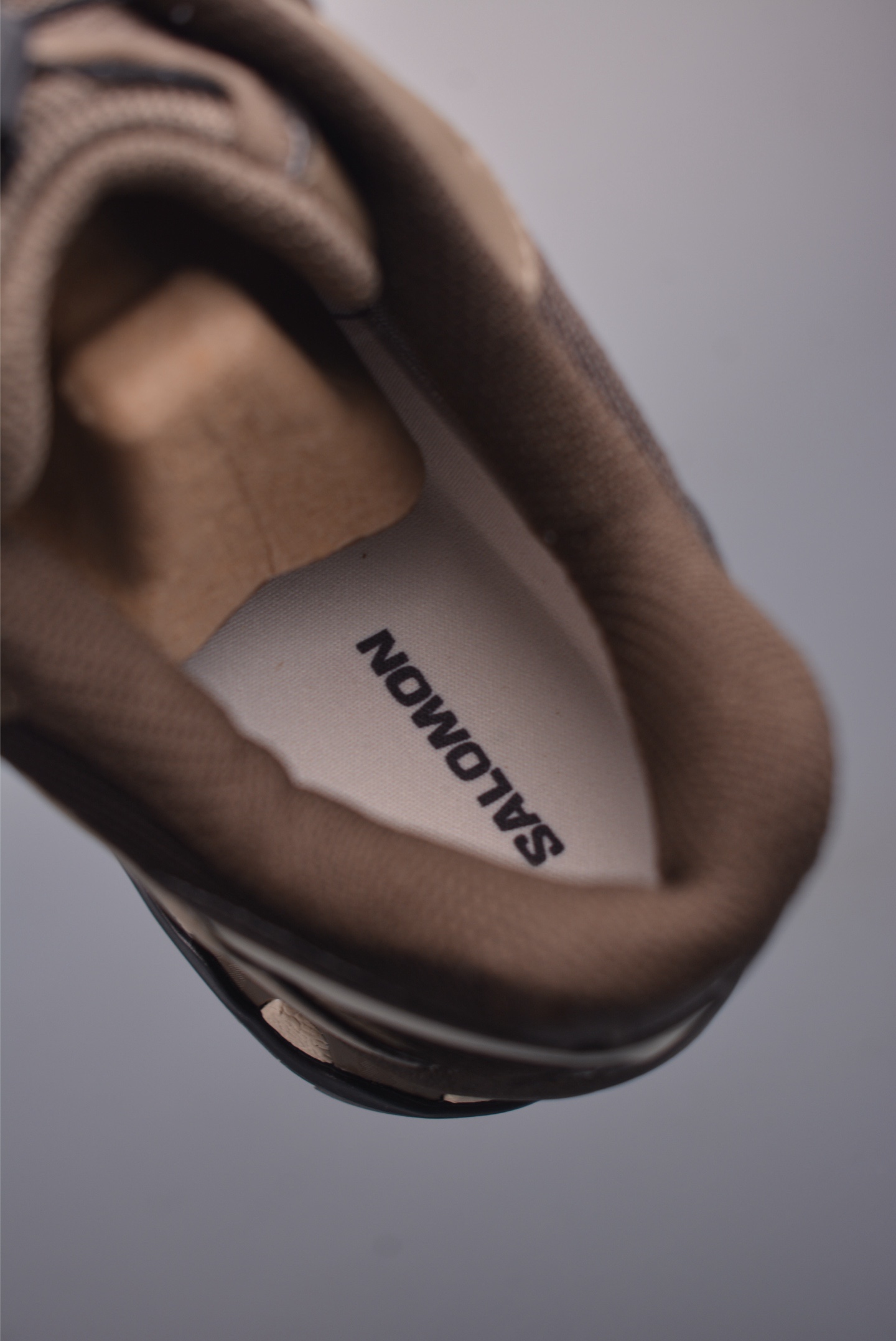 薩洛蒙 Salomon XT-Quest GTX ATHR 薩洛蒙復古潮流戶外機能登山跑鞋
官方貨號: 473058 
尺碼：36 37.5 38 38.5 39 40 40.5 41 42 42.5 43 44 44.5 45 46