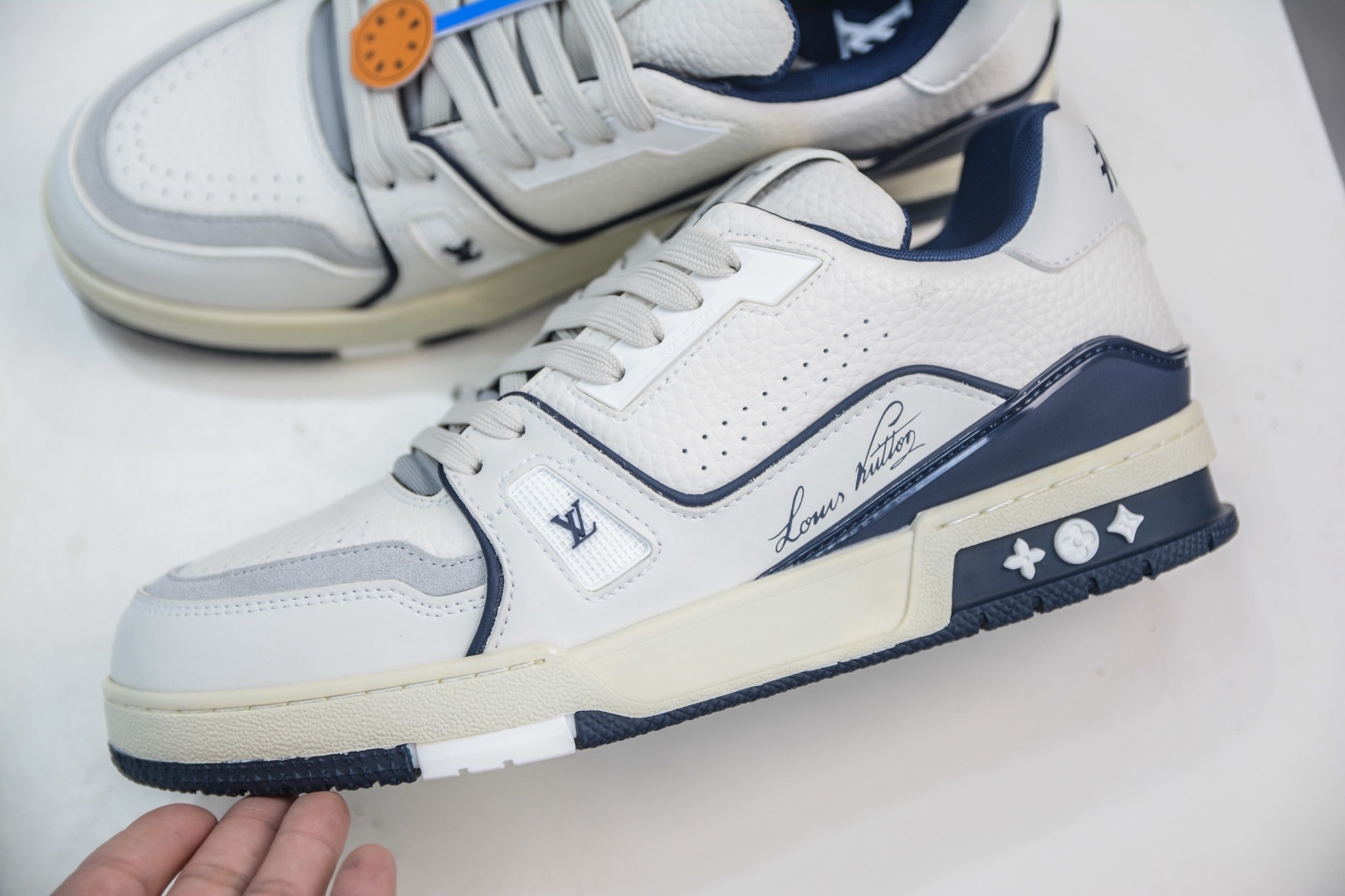 Louis Vuitton Trainer lv時裝走秀運動鞋板鞋 SIZE：36 37 38 39 40 41 42 43 44 45