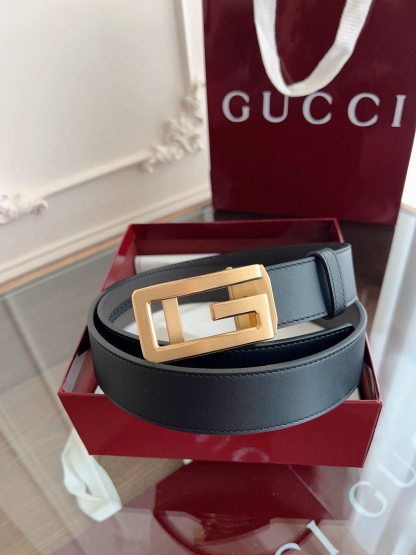 Gucci 古馳 自動平滑扣腰帶 精鋼打造五金 寬度35MM寬 雙面頭層牛皮 自由裁剪設計。