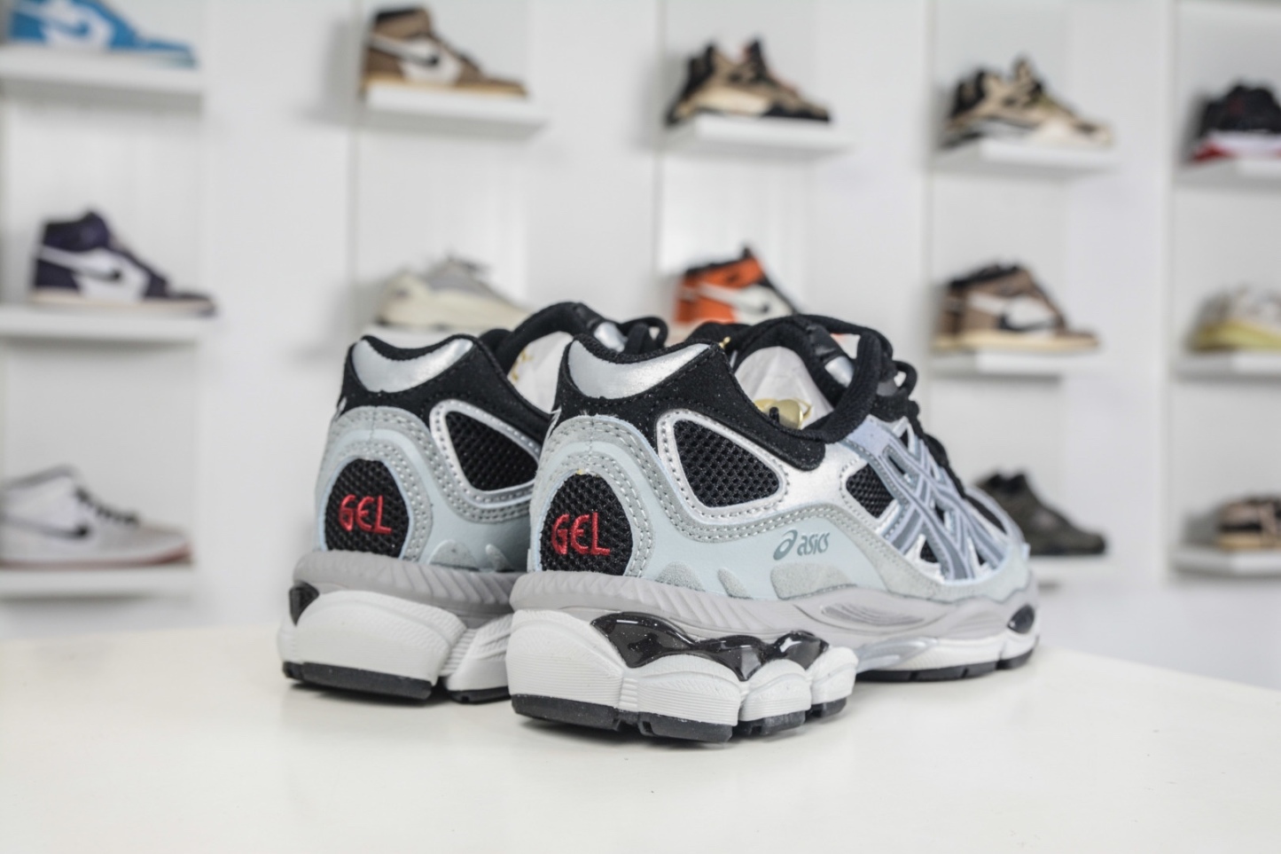 Asics Gel-NYC 亞瑟士運動休閒透氣專業跑鞋
貨號: 1203A383 003
尺碼：36 37 37.5 38 39.5 40 40.5 41.5 42 42.5 43.5 44 45