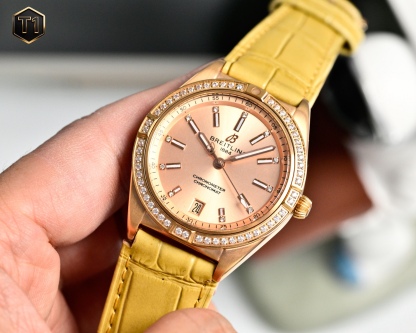 GTR  百年靈新款橫空出世（推出新高度）
全新百年靈機械計時腕表-南海膠囊系列
(chronometer Automatic 36mm)特別版
1⃣️現代復古風格讓您在人群中脫穎而出，打破沈悶，有溫度又不失浪漫！
2⃣️這款優雅的現代復古靈感腕表適合想在人群脫穎而出的女士。（男士也可佩戴，膠囊系列市面最薄的中性款。）
3⃣️融合優異性能和造型美感，時尚而優雅，適合各種場合，多種金屬表殼可供選擇，同時也有鑲嵌彩色寶石鑽，從炫酷的精鋼材百搭雙色間金乃至豪華紅金，一應俱全，時標和多姿多彩錶盤。
4⃣️搭載