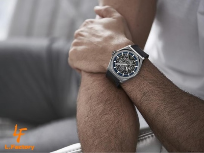 佩戴效果圖  LF真力時DEFY系列全新升級版，殼身 頭粒 機芯 表扣等均做了升級調整。一款根據路虎標誌性花輪轂設計而成的高顏值鏤空腕表。

原裝1:1開模鑄造，極致還原表殼的每一處細節打磨倒角，盡顯原裝菱角分明、堅毅果敢的陽剛氣質。完美的41mm表經，適配大眾男性手寸，正裝休閒兩不誤。根據汽車輪轂設計而成的五角星錶盤，未來概念感十足。同步官網新款1:1五角星折疊扣，搭載定製版Cal.670sk全自動機械機芯，鏤空日曆的大小與位置、機芯夾板、齒輪、五角星陀皆按原版機芯數據1:1拆解鍛造而成。

LF臻品