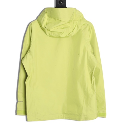 🔝Kailas 凱樂石· MONT X- LT  輕量化衝鋒衣外套

戶外與日常的理想之選，為你帶來極致體驗：

• 超輕量設計：M碼僅重284g，全衣重量減輕54%，極致輕量，穿上宛如無物，長時間徒步、攀爬毫無負擔。收納後體積小巧，如同一瓶礦泉水大小，輕鬆塞於背包一角，不佔空間。

• 卓越面料性能：採用40D GORE - TEX 3L面料，防水指數高達20,000mmH₂O以上，能抵御暴雨侵襲，在雨中行走也可保持身體乾爽。防風性能出色，可有效阻擋狂風。透氣指數達10,000g/m²/2