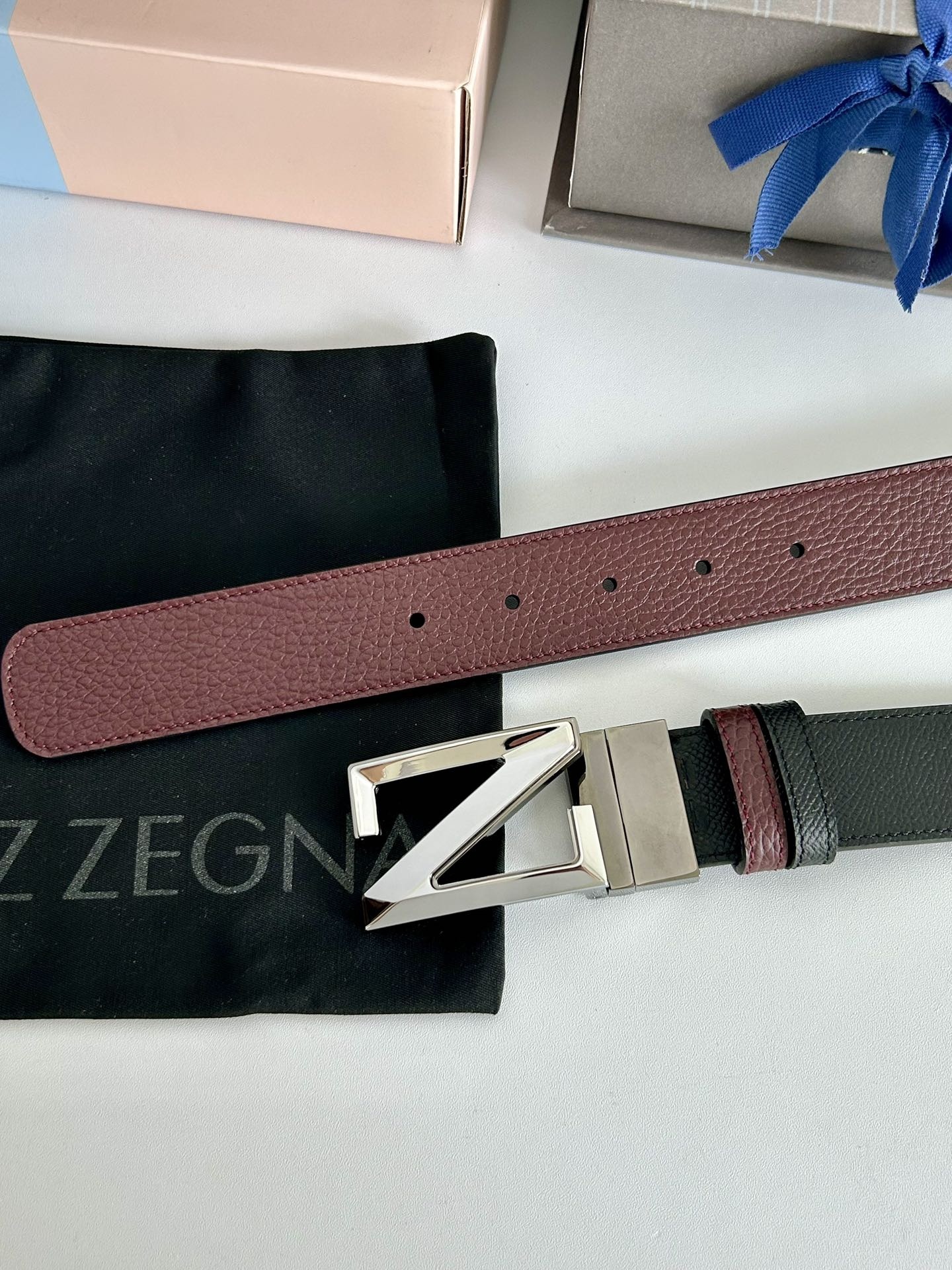 傑尼亞【Zegna】何謂當代男士 活動造型 系列，新款純銅旋轉針扣，雙面可用 隨心搭配，寬3.5cm，男士風尚的全新概念.