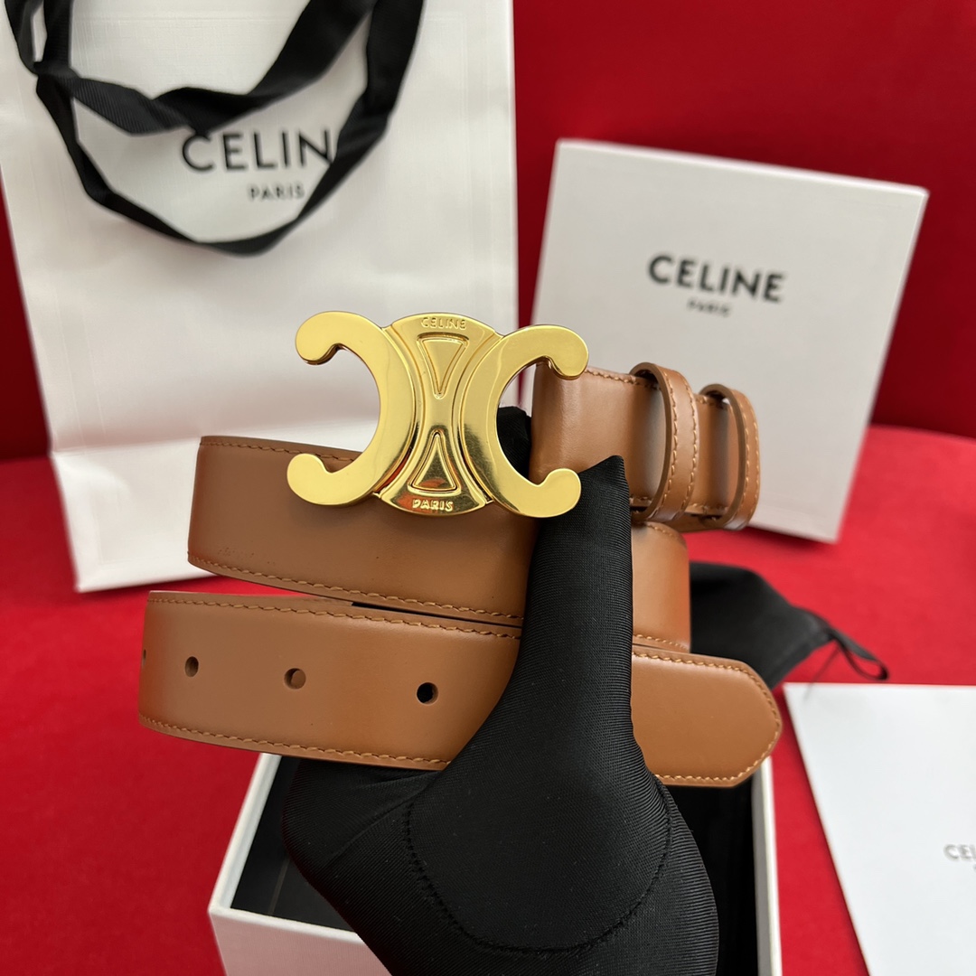 Celine/賽琳 款凱旋門腰帶 寬度3.0cm 男女通用款 💯採用數量稀少的原廠專用小牛皮 搭配精緻凱旋門搭扣 獨家頂級手工 進口邊油