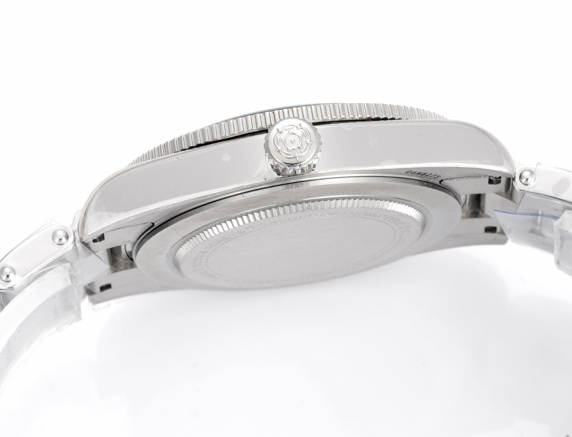 DIF 最強副本 
DIF隆重推出帝舵碧灣54型M79000N腕表，
37mm表殼貼合手腕，佩戴舒適，啞光錶盤簡約大氣，質感細膩，無日曆設計化繁為簡，回歸純粹讀時體驗，以純粹精神和現代表達方式，向1954年問世的品牌首款潛水表-7922型獻上最真誠的敬意！
DIF匠工精神 整表配備導角精磨不拉手 注重細節 質感無敵 搭載丹東定制一檔機芯 日誤差僅3-5秒幾乎0反修 超穩定！
錶帶均為CNC通體成型拉絲工藝錶帶 非小廠組裝片！配備帝舵表“T-fit”表扣 可滑軌微調
超強瑞士夜光刻度