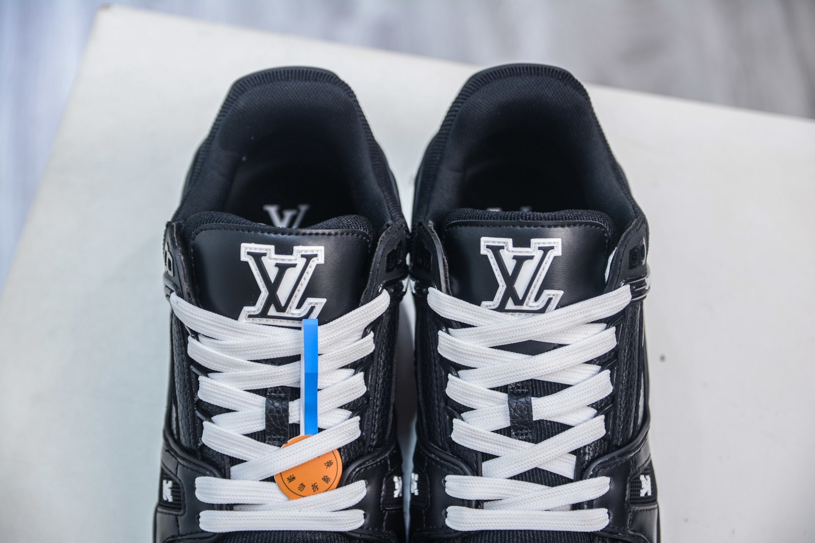 Louis Vuitton Trainer lv時裝走秀運動鞋板鞋 SIZE：36 37 38 39 40 41 42 43 44 45