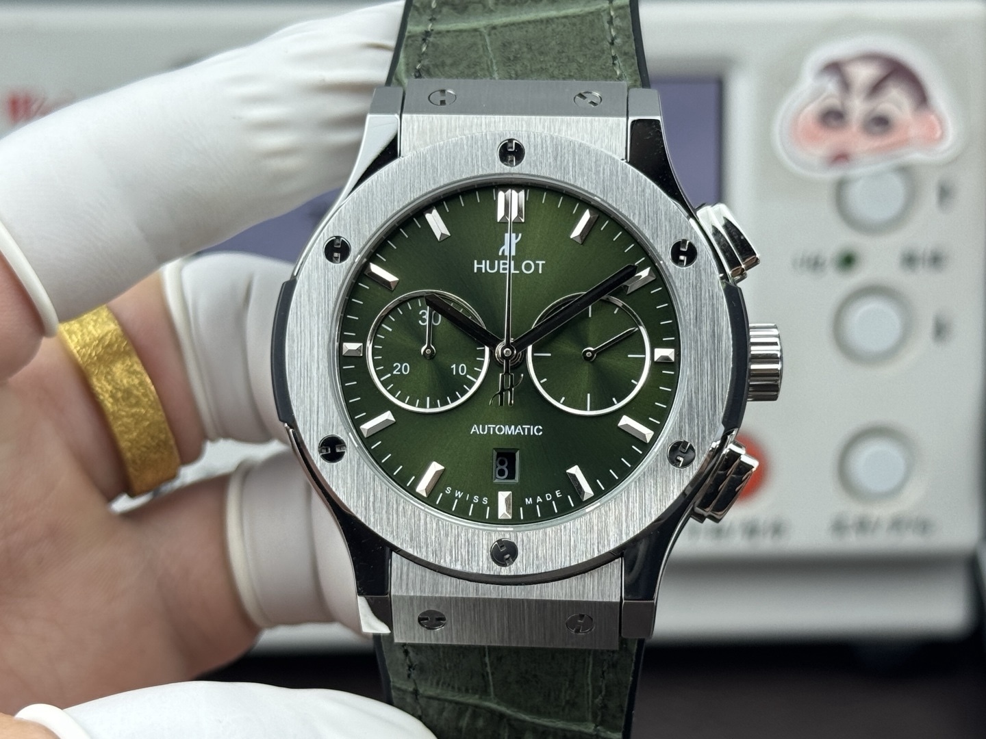 （实拍圖）升級版宇舶hublot恆寶表經典融合CLASSIC FUSION系列，直徑45mm，表殼316L精鋼，耐磨藍寶石玻璃，施華洛世奇鑽石鑲嵌，進口搭載進口7750多巧能計時機芯，還原原裝所有功能，在不同的時空共鳴，如繪畫，如音樂，如時計，獨一無二的HUBLOT最配獨一無二的他，經典融合計時腕表。