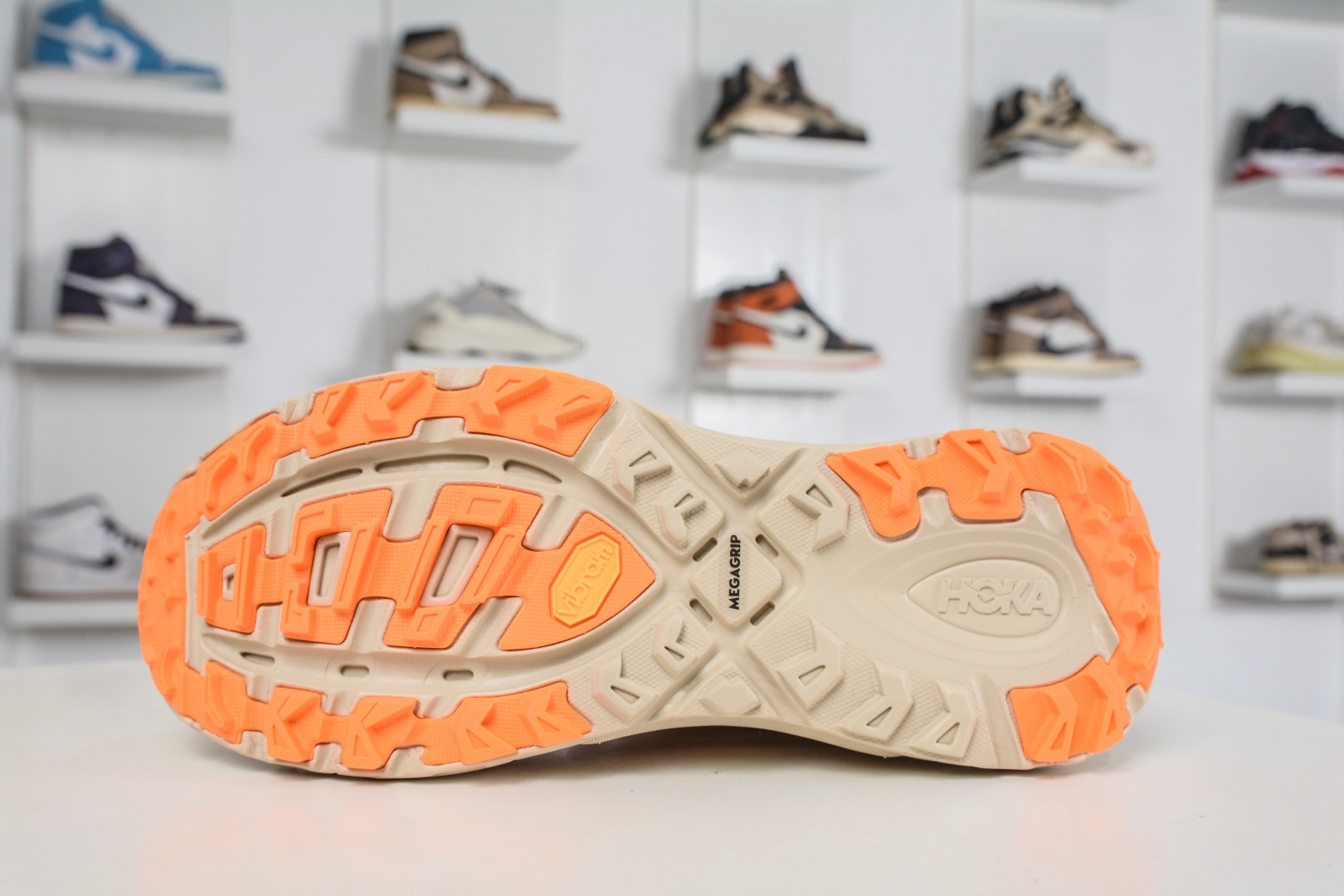 HOKA ONE ONE Mafate Speed 2 Low 輕量低幫戶外越野跑鞋
貨號:1126851/CMPP
尺碼:36 36.5 37.5 38 38.5 39 40 40.5 41 42 42.5 43 44 45