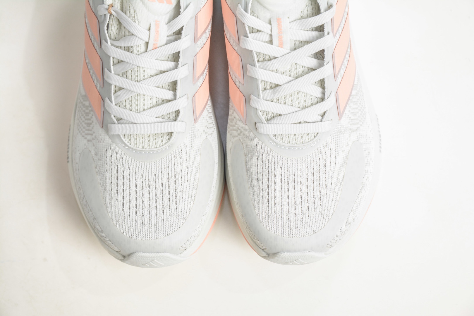 阿迪達斯 領航系列 Adidas Supernova EASE 2 W 馬拉松專業賽事休閒運動跑步鞋 
貨號: KJ8676
尺碼: 36 36.5 37 38 38.5 39 40