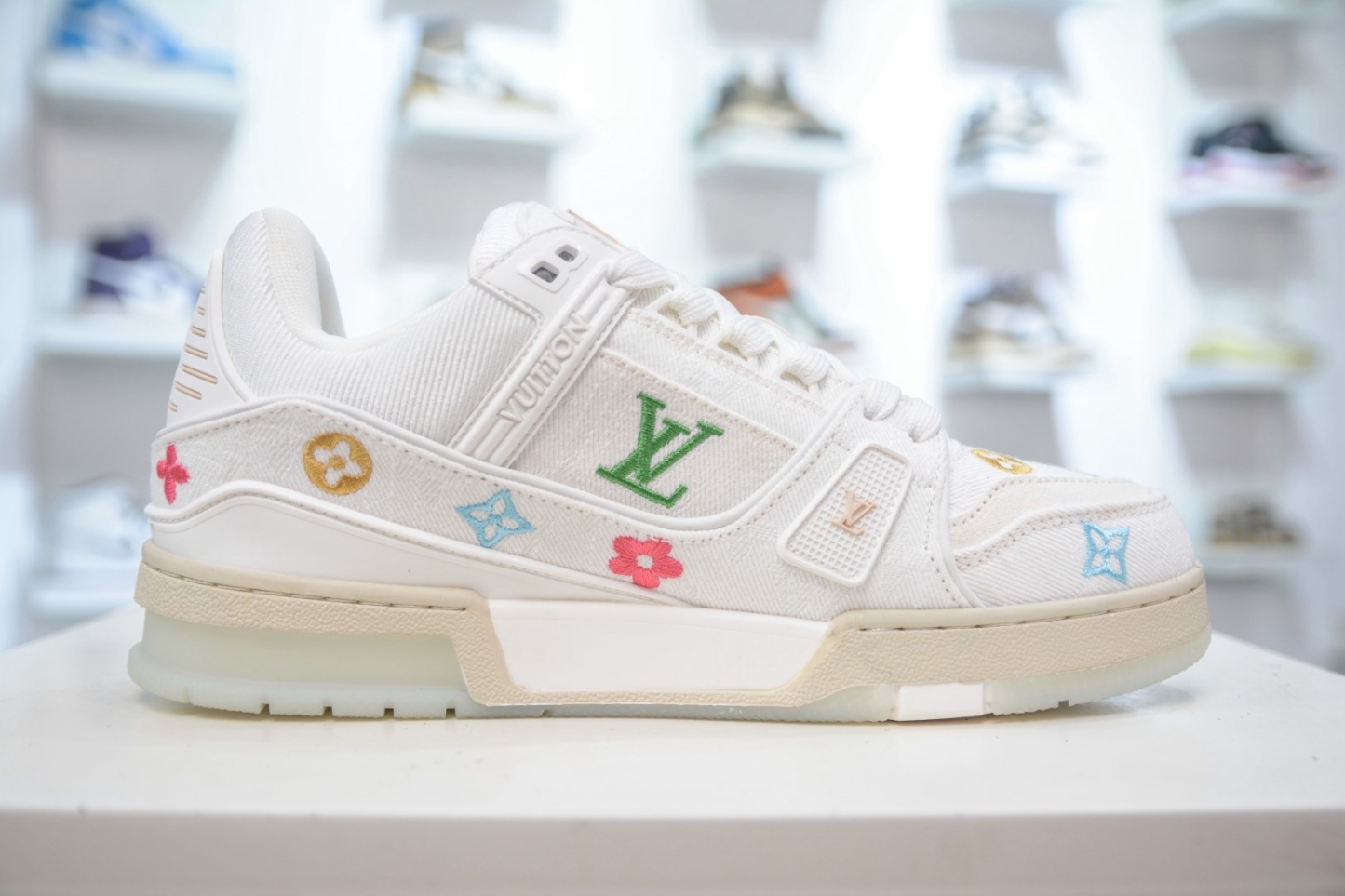 Louis Vuitton Trainer lv時裝走秀運動鞋板鞋  SIZE：36 37 38 39 40 41 42 43 44 45