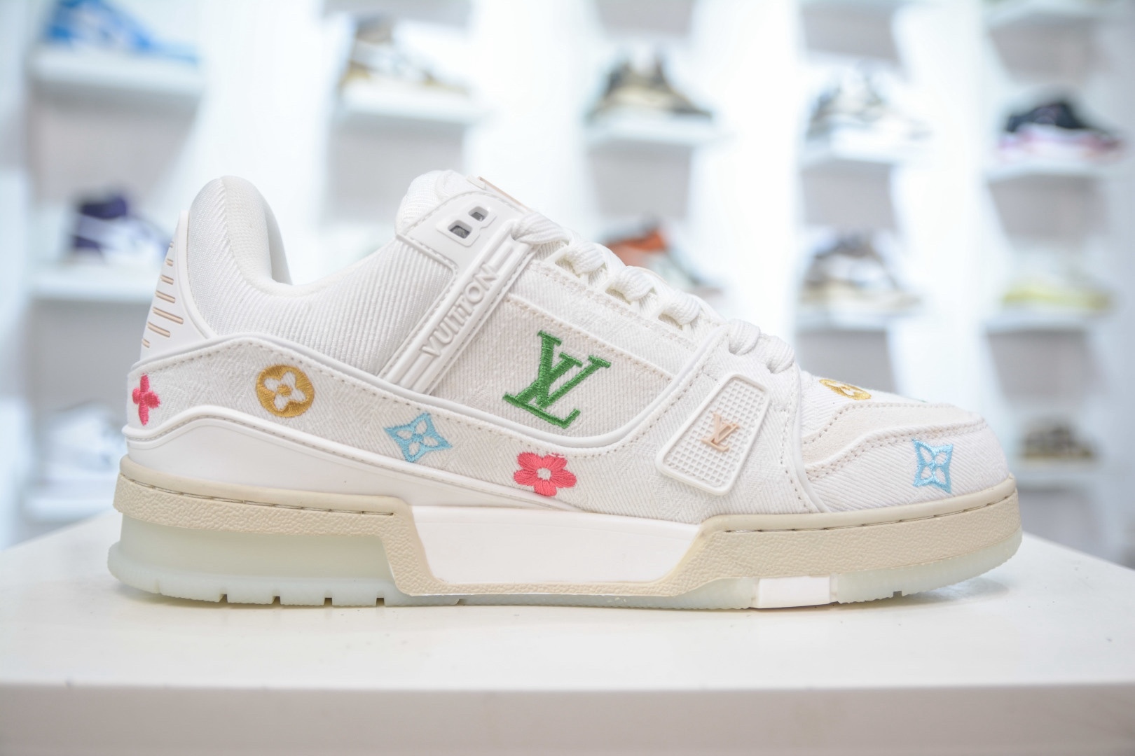 Louis Vuitton Trainer lv時裝走秀運動鞋板鞋  SIZE：36 37 38 39 40 41 42 43 44 45