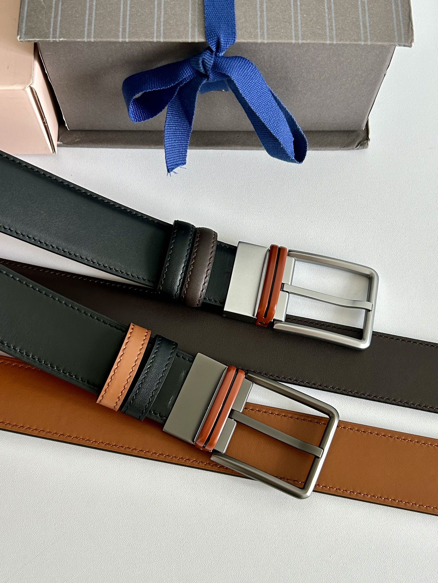 傑尼亞【Zegna】何謂當代男士 活動造型 系列，新款純銅旋轉針扣，雙面可用 隨心搭配，寬3.5cm，男士風尚的全新概念.