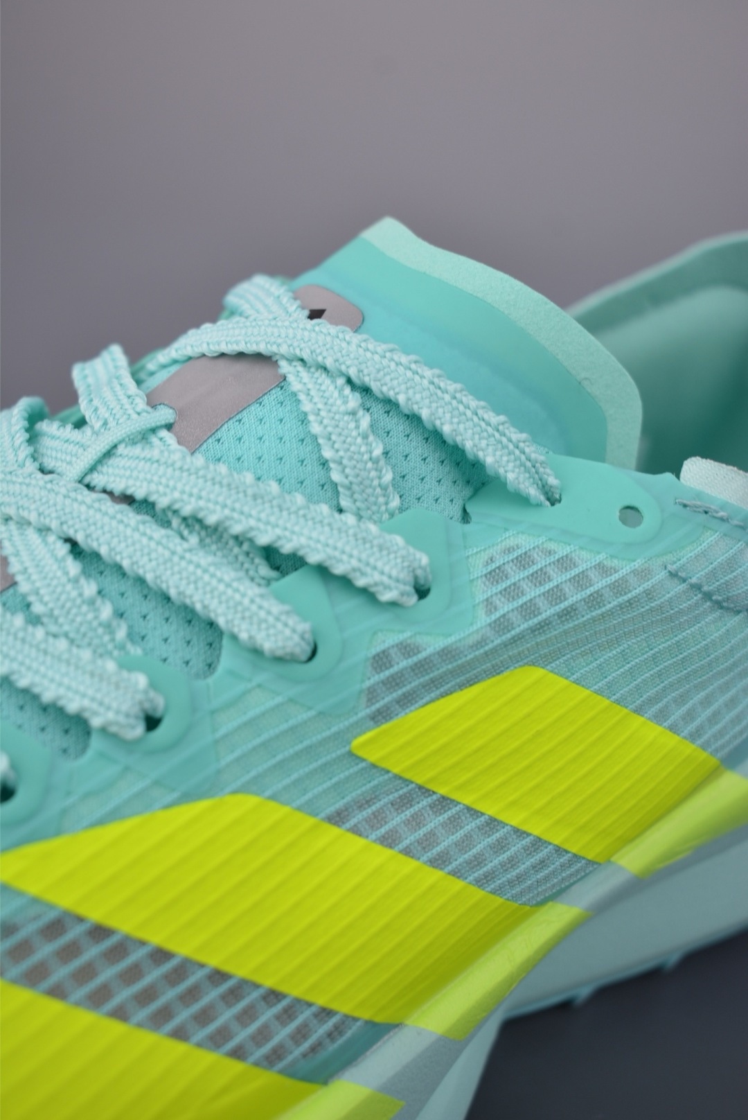 Adidas Terrex Agravic Speedult 2
阿迪超輕透氣緩震跑鞋
官方貨號: JS35262332
尺碼：40 40.5 41 42 42.5 43 44 44.5 45