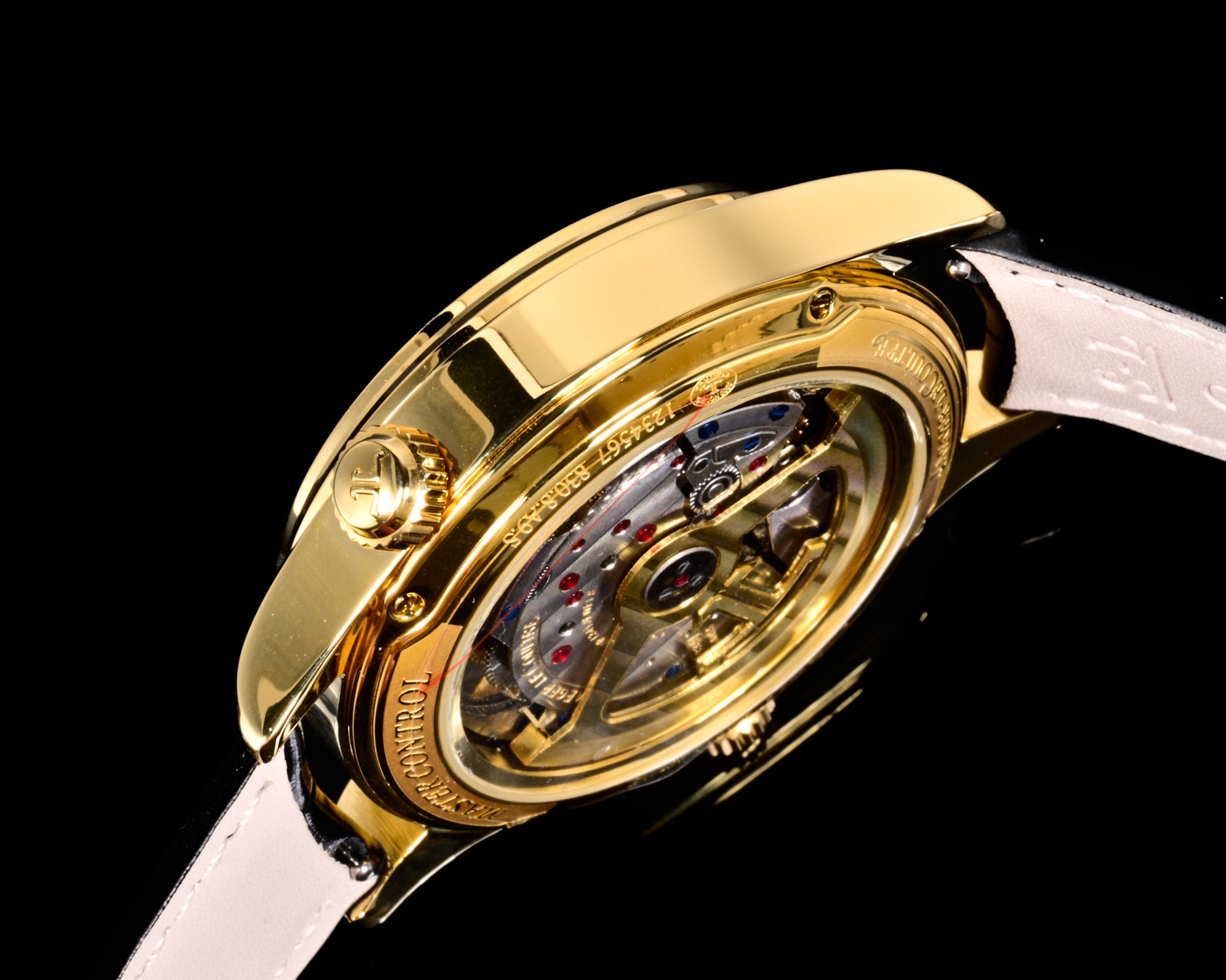 
Factory出品
【市場最高版本】JL積家 各路大咖都叫它大醜 其實賦予的是極高贊美 論品味與外觀 在鐘錶界有著舉足輕重的地位 戴出去怎麼都是長臉 各種彰顯品味 Master 地理學家大師系列 Q1428421 復刻版全新升級 多功能腕表 升級Cal.939A機芯 打磨效果更近原裝 升級軸 自動陀為玫金邊 字面紋路清晰 功能：日期顯示 雙時區 動力儲備顯示 316L精鋼  直徑42mm  原裝折疊扣！V+ Factory匠心之作 值得你擁有！