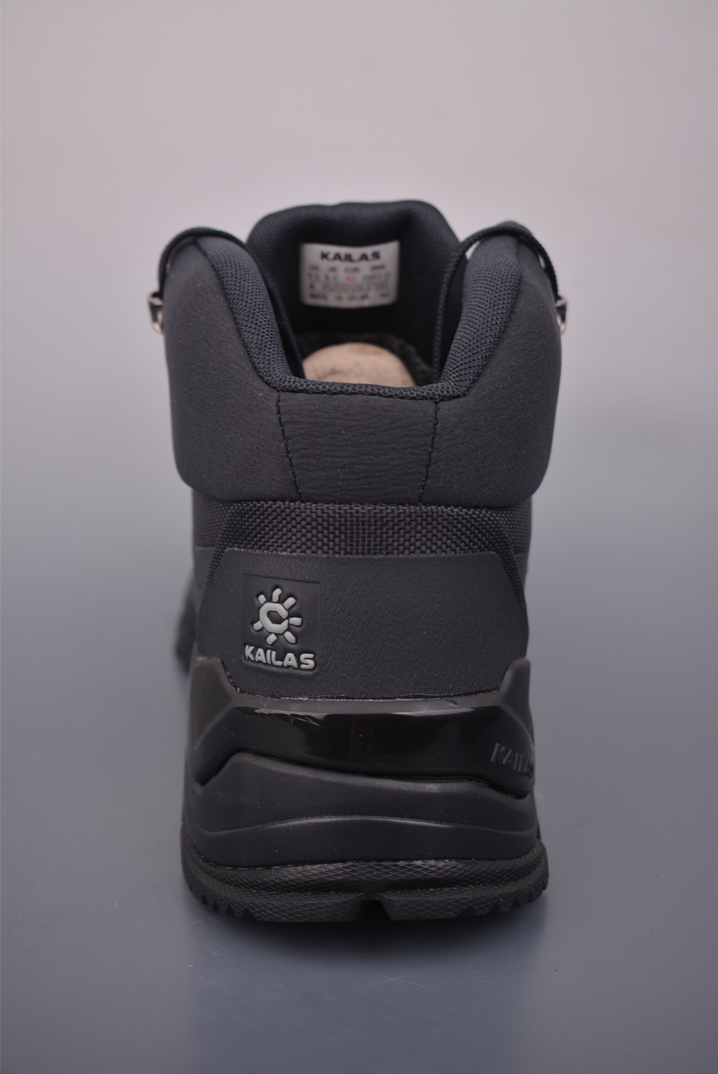 L/KAILAS凱樂石FUGA EX BOA
高幫越野跑山鞋防滑透氣彈力戶外跑步鞋 
官方貨號: KS25321263731
尺碼：39 40 41 42 43 44 45