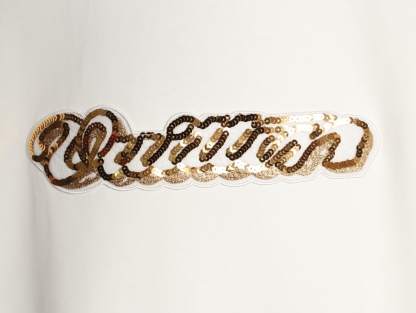 🔝LOUIS VUITTON LV 亮片字母特種刺繡短袖T恤
正品購入，26支雙紗全棉精梳棉220克，1*1索羅娜羅紋280克，特種刺繡，面料酵洗，定制亮片、章仔、商標，合身版型
B Size：S-XL