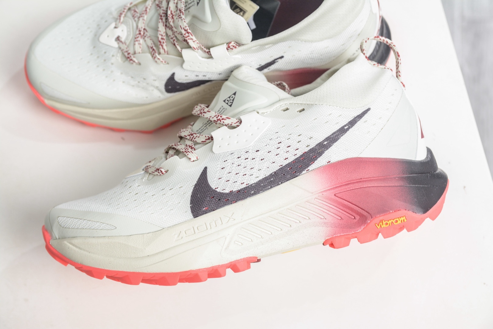 NK ACG ZEGAMA TRAIL 6 網面透氣跑步鞋  
貨號：HV8113 103
尺碼：36 36.5 37.5 38 38.5 39 40 40.5 41 42 42.5 43 44 45