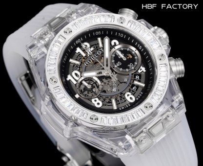HBF  FACTORY 恆寶HUBLOT 宇舶表年度最佳復刻作品——宇舶BIG BANG系列411.JX.4802.RT“全透明腕表”
【精彩細節】1.還原正品錶盤後龍飛鳳舞的鏤空佈局，2.採用與原裝同樣的丙烯酸有機玻璃極致克隆——完成不可能完成的任務。該材質不僅硬度高，且具有抗鑫腐蝕，耐磨損等卓越物理特性。
【機芯功能】腕表直徑45mm。採用增強版計時7750機芯改原裝HUB.1242型芯，實現所有功能吻合正裝。
【精益求精】全力以赴，層層把關，在保證完美“透視感官”的同時，竭心盡力還原正品