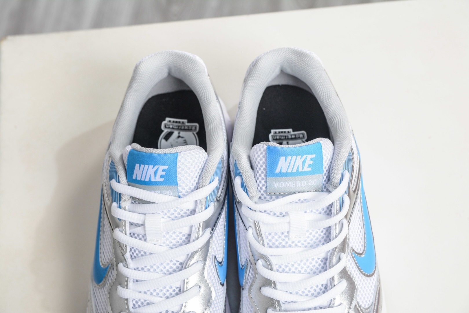 NK Air Zoom Vomero 20 經典復古潮流運動跑鞋 
貨號：HM9149 101
SIZE：36 36.5 37.5 38 38.5 39 40 40.5 41 42 42.5 43 44 45