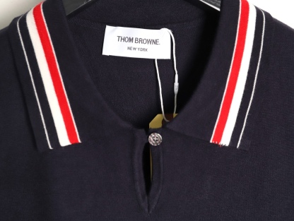 🔝THOM BROWNE TB 彩條翻領羊毛針織連衣裙
原版定制面料 輔料 
尺碼：1 2 3