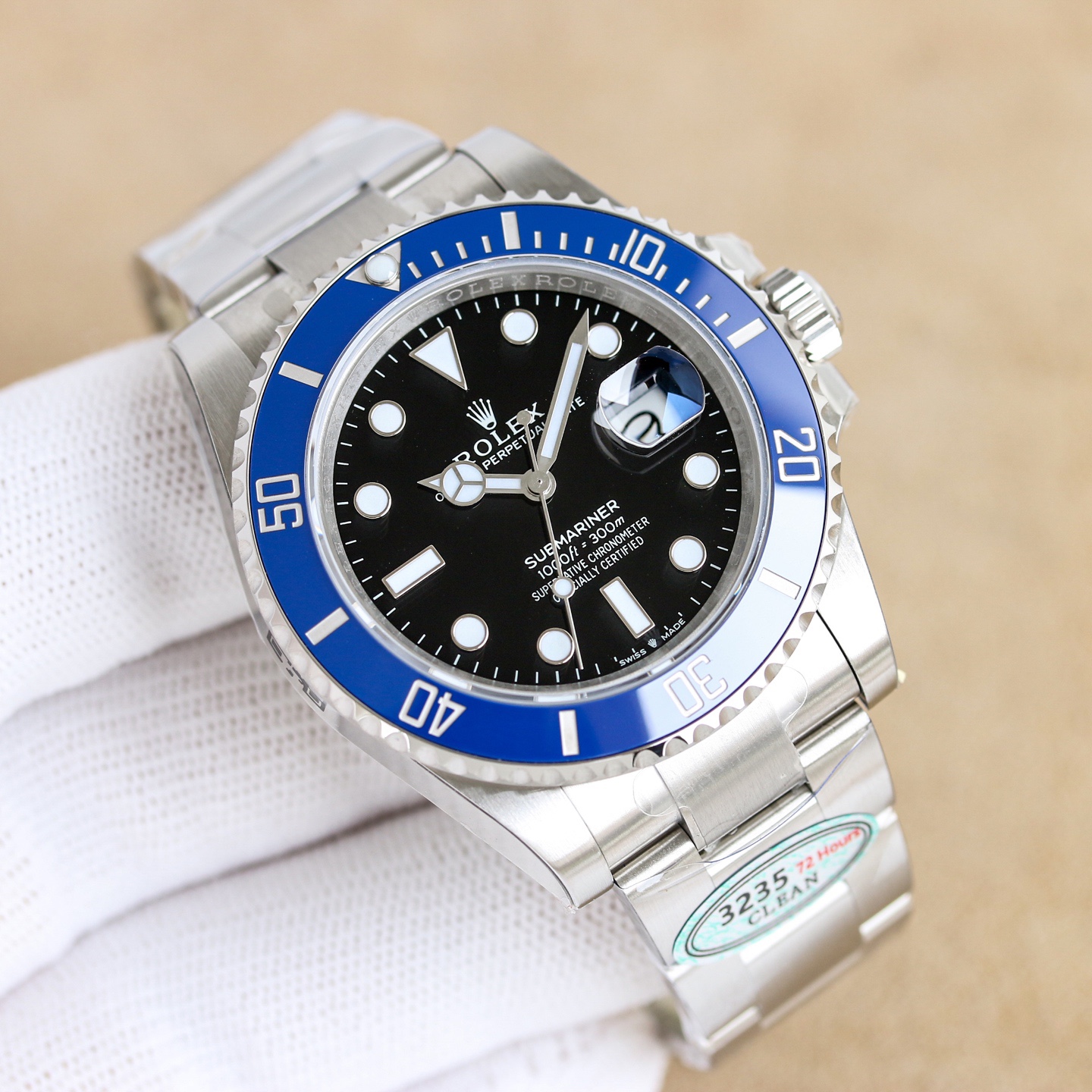 
第四代 BLAKEN 款水鬼系列：間金黑勞力士的暗夜傳奇
 
一、巔峰之作，酷炫呈現
 
- BLAKEN 高級改裝水鬼系列，專為追求獨特與個性的您打造。它將勞力士的經典魅力與現代改裝美學完美融合，讓您在任何場合都能展現出美與酷的獨特氣質。
 
二、精湛工藝，極致還原
 
- 表身間金黑化：表身採用 DLC 黑化處理，不僅增添了神秘深邃的質感，更使其耐磨性大幅提升，經久耐用。
- 錶盤特效：Blacken 改裝團隊精心復刻的一比一錶盤，以 100%的還原度重現獨特魅力，每一次凝視錶盤，都彷彿置身於神秘