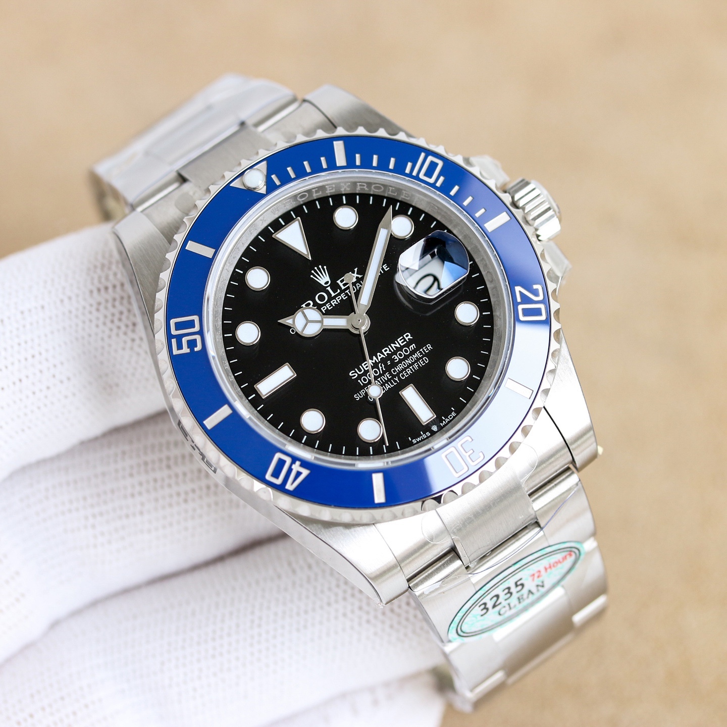 
第四代 BLAKEN 款水鬼系列：間金黑勞力士的暗夜傳奇
 
一、巔峰之作，酷炫呈現
 
- BLAKEN 高級改裝水鬼系列，專為追求獨特與個性的您打造。它將勞力士的經典魅力與現代改裝美學完美融合，讓您在任何場合都能展現出美與酷的獨特氣質。
 
二、精湛工藝，極致還原
 
- 表身間金黑化：表身採用 DLC 黑化處理，不僅增添了神秘深邃的質感，更使其耐磨性大幅提升，經久耐用。
- 錶盤特效：Blacken 改裝團隊精心復刻的一比一錶盤，以 100%的還原度重現獨特魅力，每一次凝視錶盤，都彷彿置身於神秘