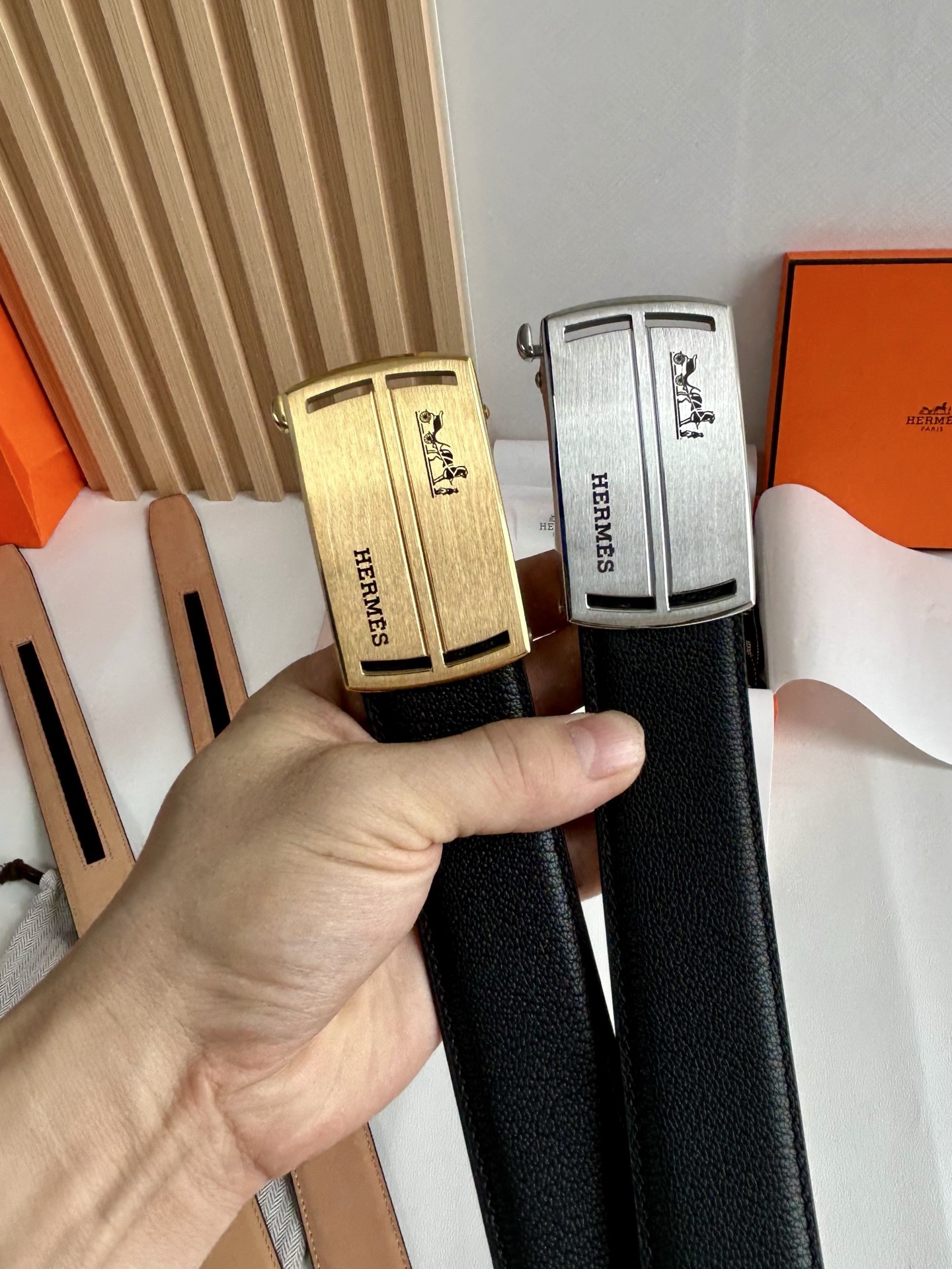 【H家】 新款紋路小牛皮腰帶，寬度3.5cm，搭配新款不鏽鋼自動扣，手感極佳、可以任意裁剪、永恆而經典！轉圖必大賣