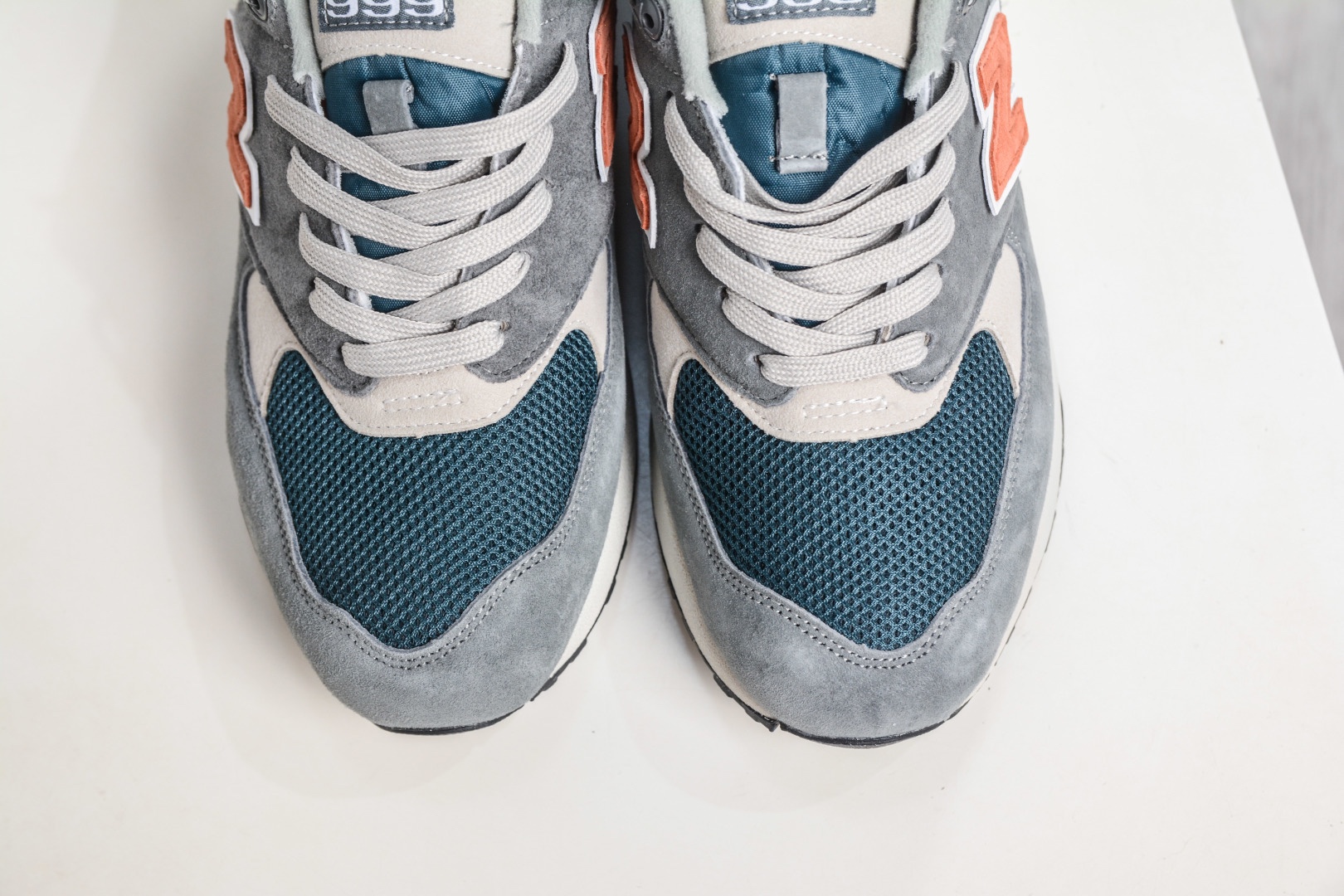 New Balance NB999系列 
貨號：ML999AD
Size：39.5 40 40.5 41.5 42 42.5 43 44