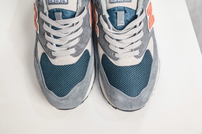 New Balance NB999系列 
貨號：ML999AD
Size：39.5 40 40.5 41.5 42 42.5 43 44