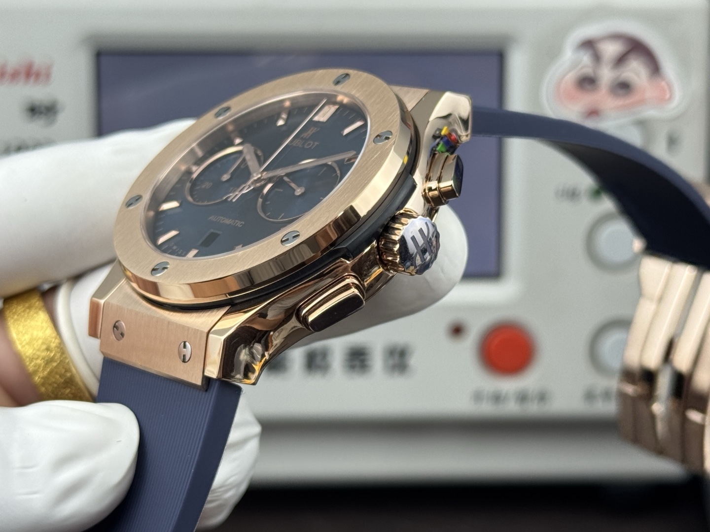 （实拍圖）升級版宇舶hublot恆寶表經典融合CLASSIC FUSION系列，直徑45mm，表殼316L精鋼，耐磨藍寶石玻璃，施華洛世奇鑽石鑲嵌，進口搭載進口7750多巧能計時機芯，還原原裝所有功能，在不同的時空共鳴，如繪畫，如音樂，如時計，獨一無二的HUBLOT最配獨一無二的他，經典融合計時腕表。