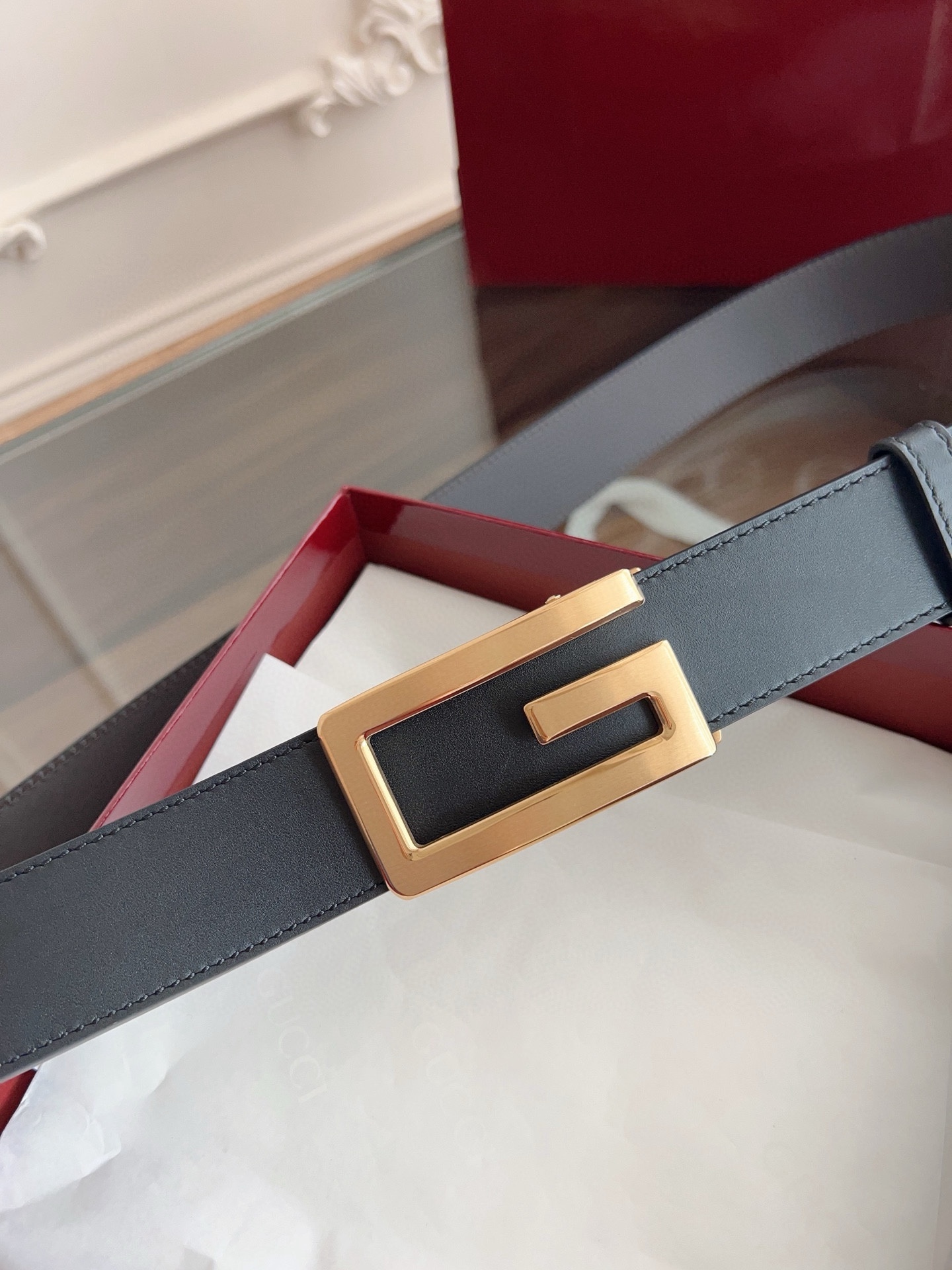 Gucci 古馳 自動平滑扣腰帶 精鋼打造五金 寬度35MM寬 雙面頭層牛皮 自由裁剪設計。