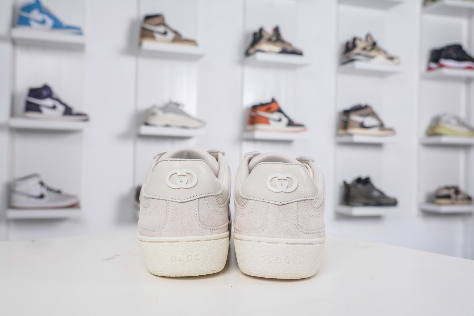Gucci 古馳G75 圓頭系帶運動鞋
尺碼：35 36 37 38 39 40 41 42 43 44 45 46