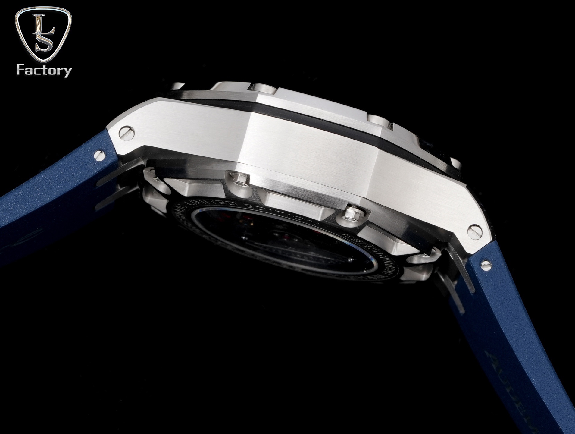 Factory  愛彼  Audemars  Piguet  
邁克爾·舒馬赫皇家橡樹離岸型 26568PM.OO.A021CA.01 全新升級版，杜絕一眼假，橫空出世！
愛彼研制的邁克爾·舒馬赫皇家橡樹離岸型計時腕表採用44毫米的表徑，做到無可挑剔，堪稱天花板級別
