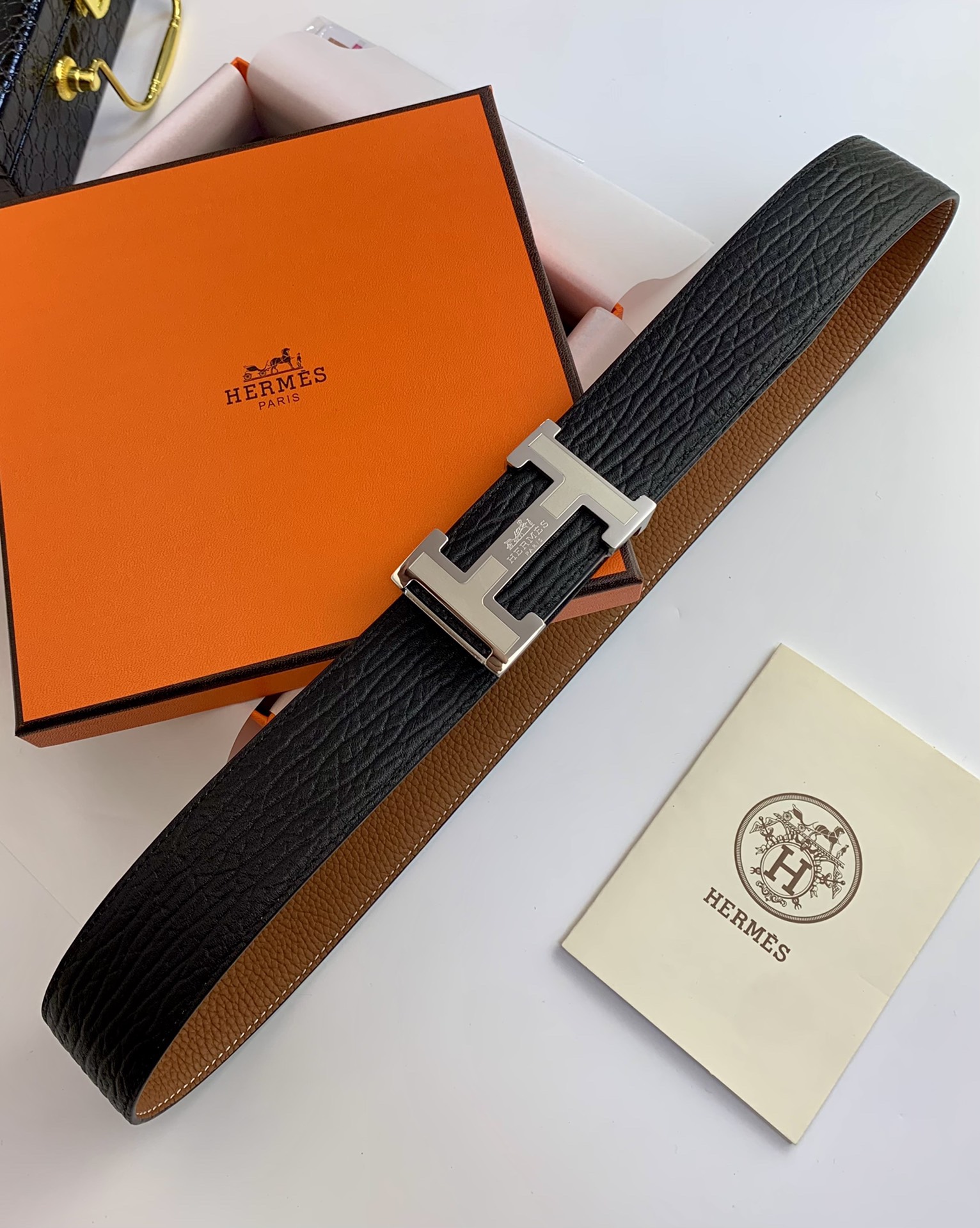 【H家】原單 大象紋黑色小牛皮腰帶，寬度3.8cm，內襯土黃色荔枝紋，搭配專櫃新款鋼扣.工藝精湛、手感柔軟、細膩，高端定制，經典之作.