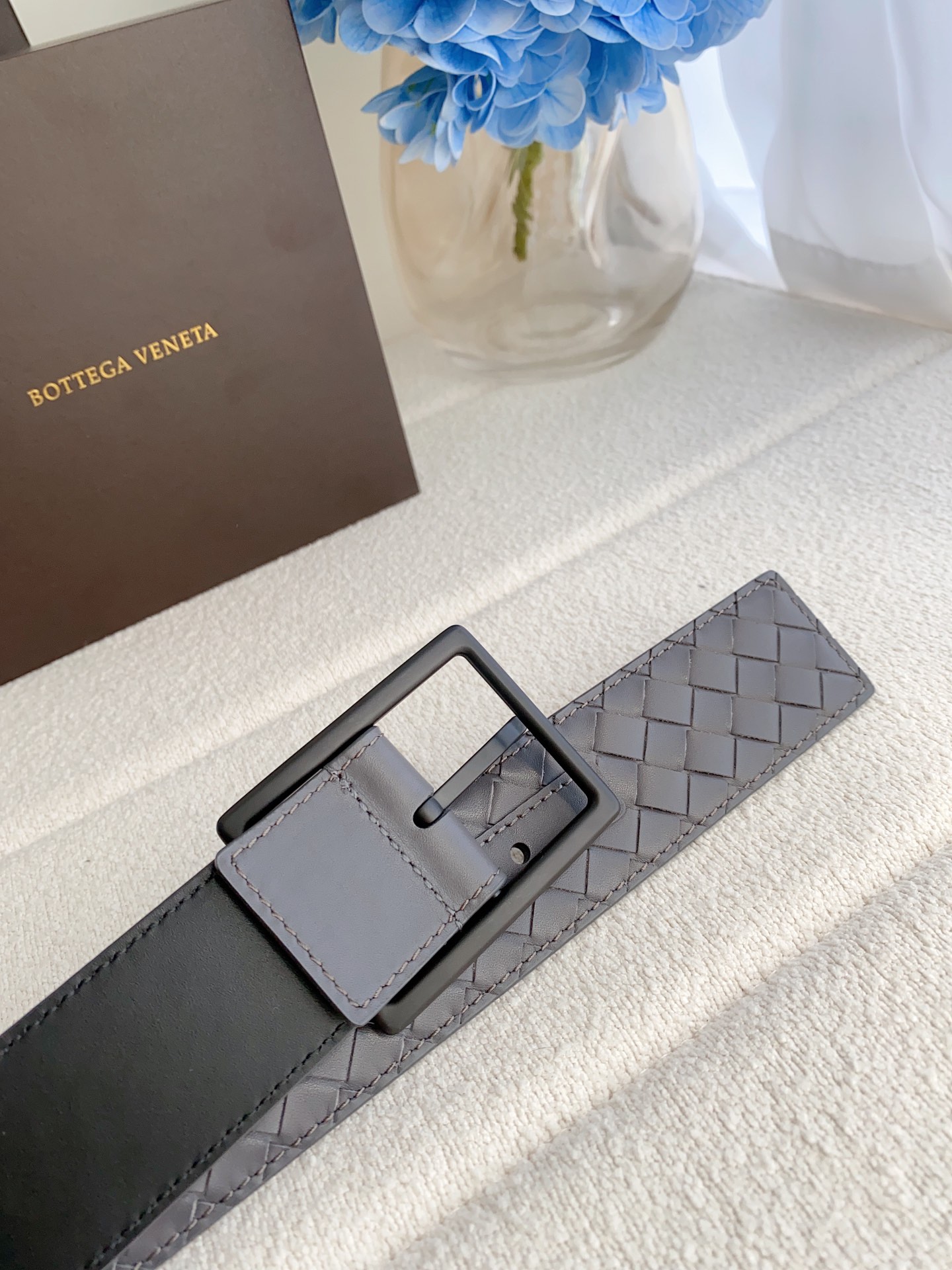 BV寶碟家，原單正品級 獨家進口小牛🐂皮， 工藝定制 ，手感極佳，完美極致。4.0cm