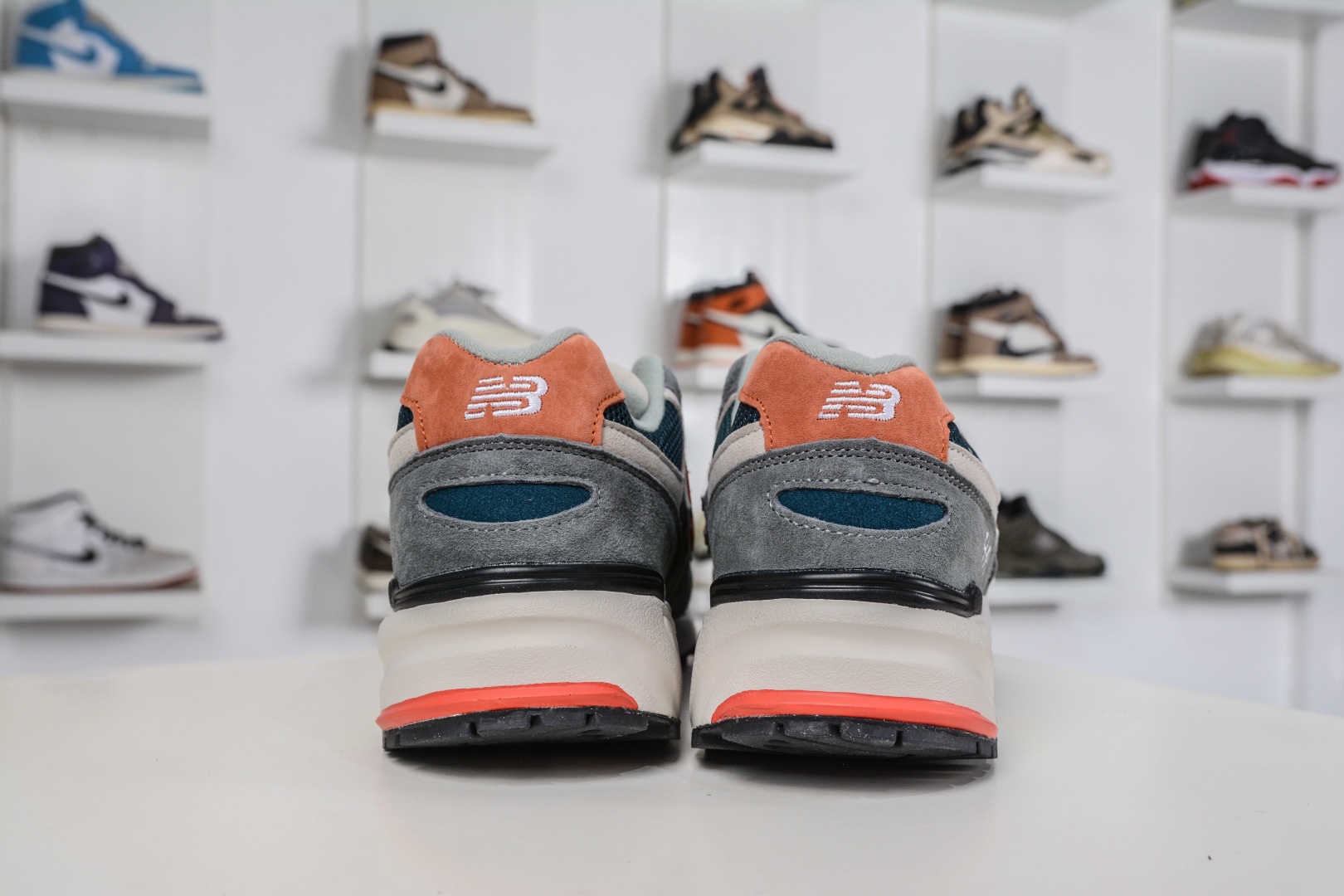 New Balance NB999系列 
貨號：ML999AD
Size：39.5 40 40.5 41.5 42 42.5 43 44