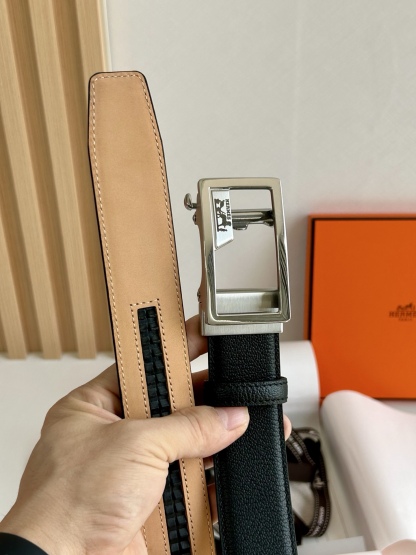【H家】 新款紋路小牛皮腰帶，寬度3.5cm，搭配新款不鏽鋼自動扣，手感極佳、可以任意裁剪、永恆而經典！轉圖必大賣