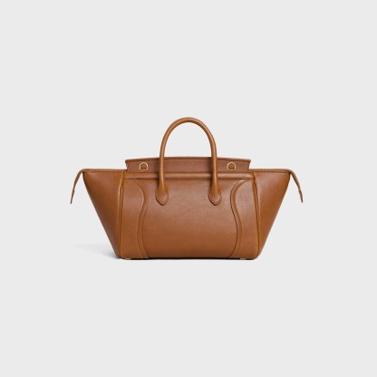 CELINE ミディアムバッグ 上質カーフスキンで仕上げた大人の定番アイテム