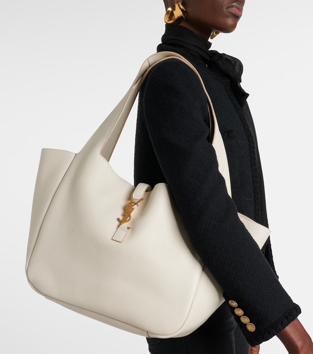 【Saint Laurent】 雑誌掲載！富岡佳子さん愛用の新作バッグが登場！LE 5 À 7 BEA（ソフトディアスキン）