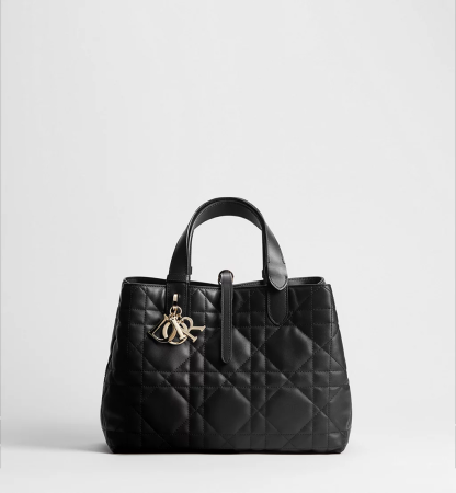【ディオール】トゥジュール ハンドバッグ👜オールシーズン使える上品な定番バッグ✨人気急上昇中↑↑