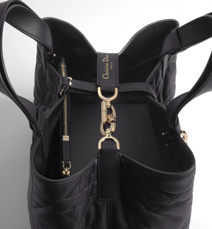 【ディオール】トゥジュール ハンドバッグ👜オールシーズン使える上品な定番バッグ✨人気急上昇中↑↑