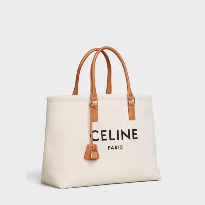 【人気商品】【キャンバストート】人気モデル愛用のホリゾンタルトートバッグ再入荷